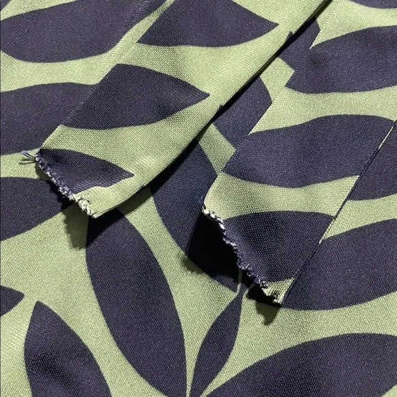 Ann Taylor Navy Leaf Print Wrap Dress size 10 - Picture 10 of 13